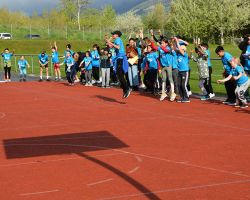 Kinder am Sport machen